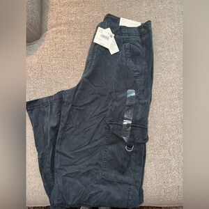 American Eagle Black Cargo Pants